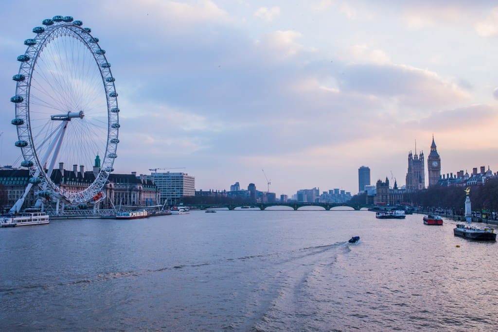 20 Of London's Unmissable Tourist Sights To Add To Your Itinerary Now | Piccardily Circus London