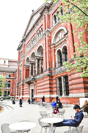 Brunch At Victoria And Albert Museum | Visiting V&A Museum in London
