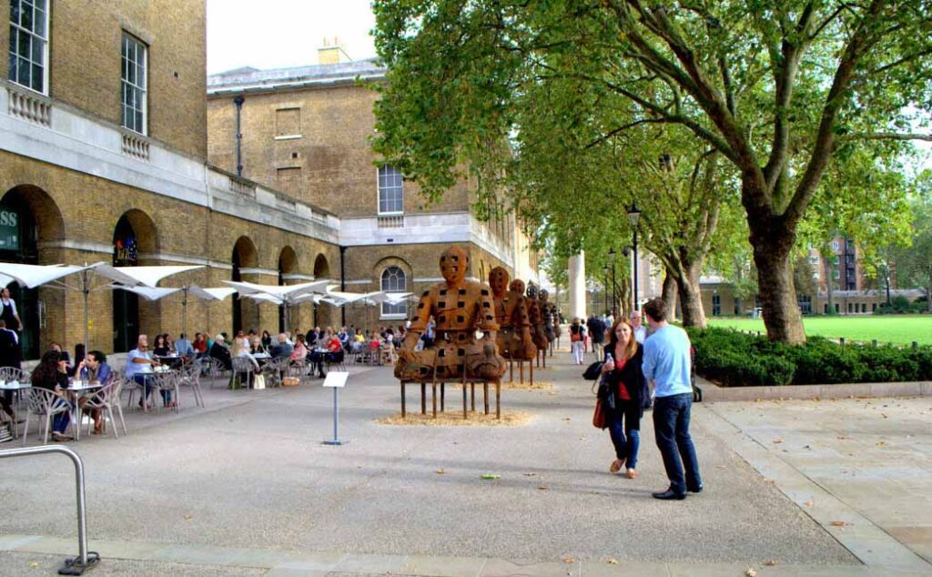 Visiting Saatchi Gallery In Sloane Square London