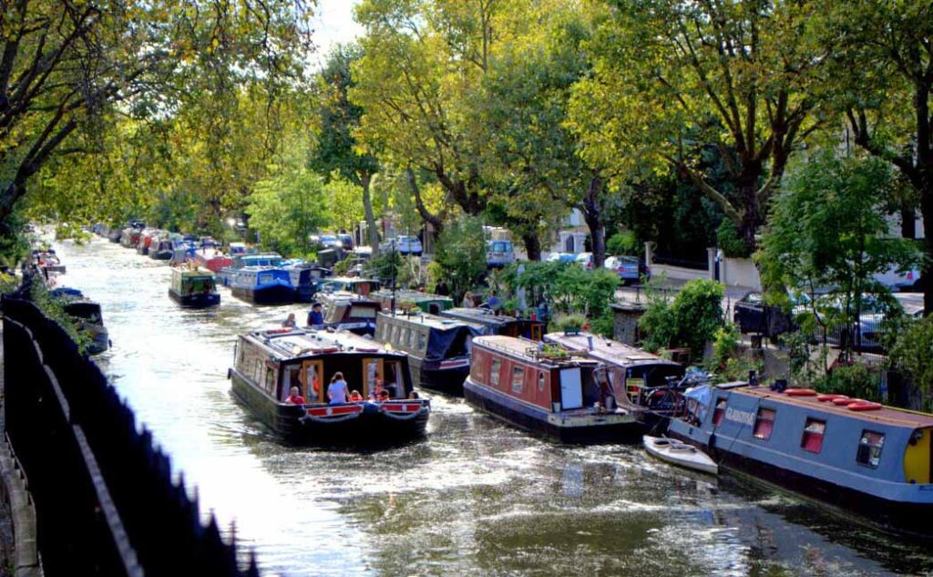 Little Venice Boat Tour | Quick Guide To Little Venice In London - Plus things to do in Little Venice #London #hiddengem #traveltips #uk #england