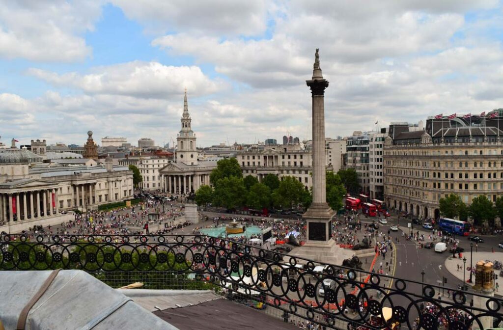 Vista Bar On Trafalgar Square Plus London's Best Roof Top Bars