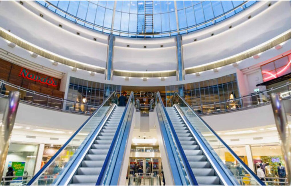 Guide to the best malls in London. London has certainly caught up with America's love for malls. We now have a few in the capital whereas before we would mainly have hit London's famous shopping streets like Oxford Street, Regent Street, and the like of Sloane Street or Savile Row. | london shopping centre | westfield mall london | london shopping mall | biggest mall in london | biggest shopping centre in london | stratford mall london