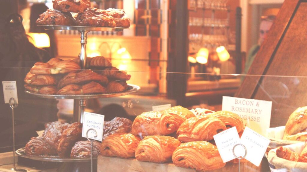 Guide to the best bakeries in Covent Garden. Whether you are looking for freshly baked bread, croissants, bun or cakes there is a bakery in Covent Garden for you. From French, English, Italian and Japanese. | bakeries in covent garden | japanese bakery covent garden | best bakery covent garden | french bakery covent garden | best bakery in covent garden | bakery near covent garden | bakery in covent garden