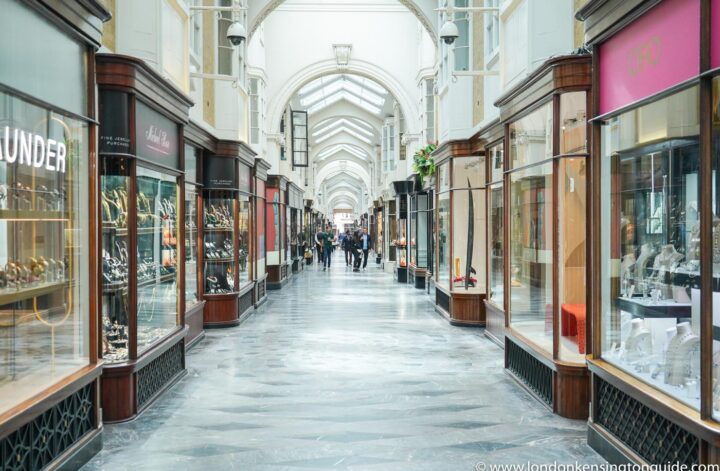 Guide to shopping in Mayfair. From London’s famous Oxford Street, Savile Row, New Bond Street. Including high street, couture and bespoke fashion. Everything you need to know about shopping in exclusive stores and boutiques in London’s Mayfair. #BURLINGTON #Arcade