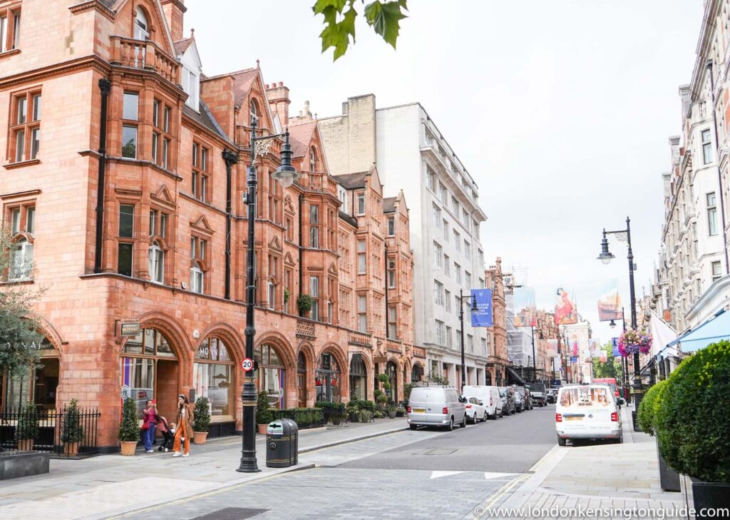 Mount street dates back to around the 1700s when the Mayfair area was being developed. Not a thriving shopping mecca in Mayfair and one not to be missed. Among the many things to do in London for those that love shopping in London.