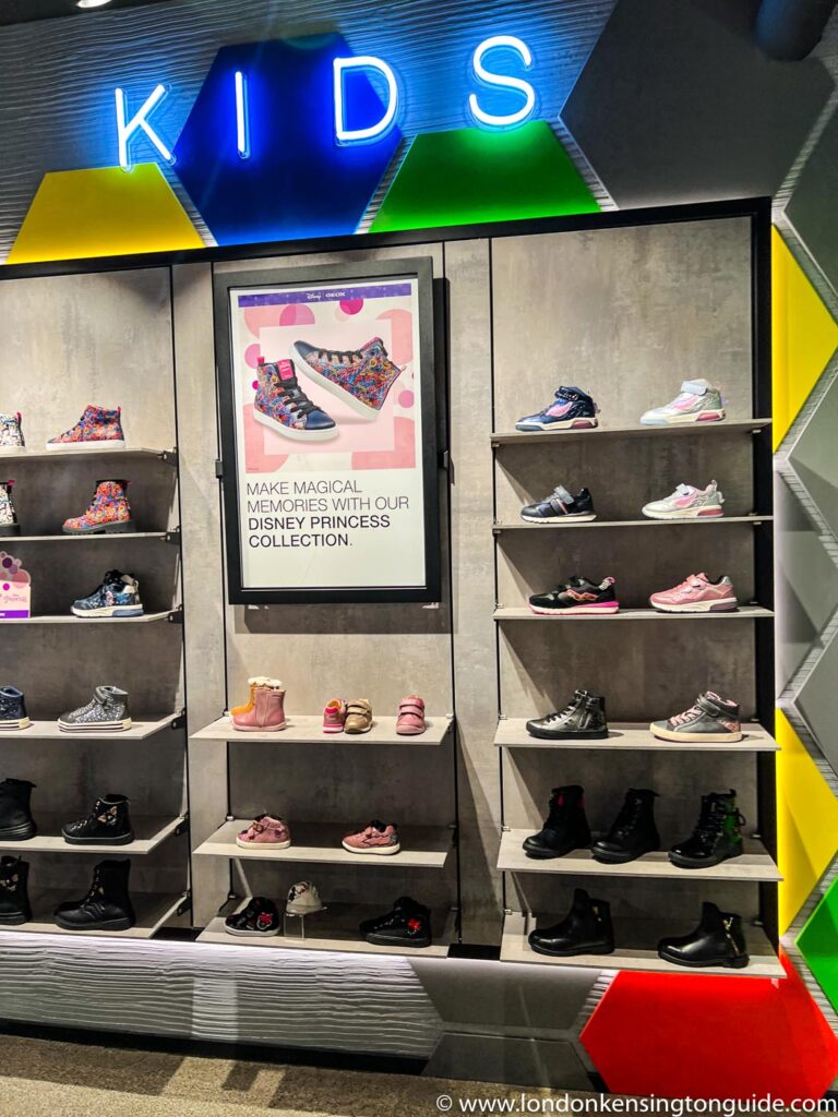 Find the perfect shoes or apparel with typical Italian quality at Goex. You get incredible service and knowledge team at Goex on High Street Kensington.