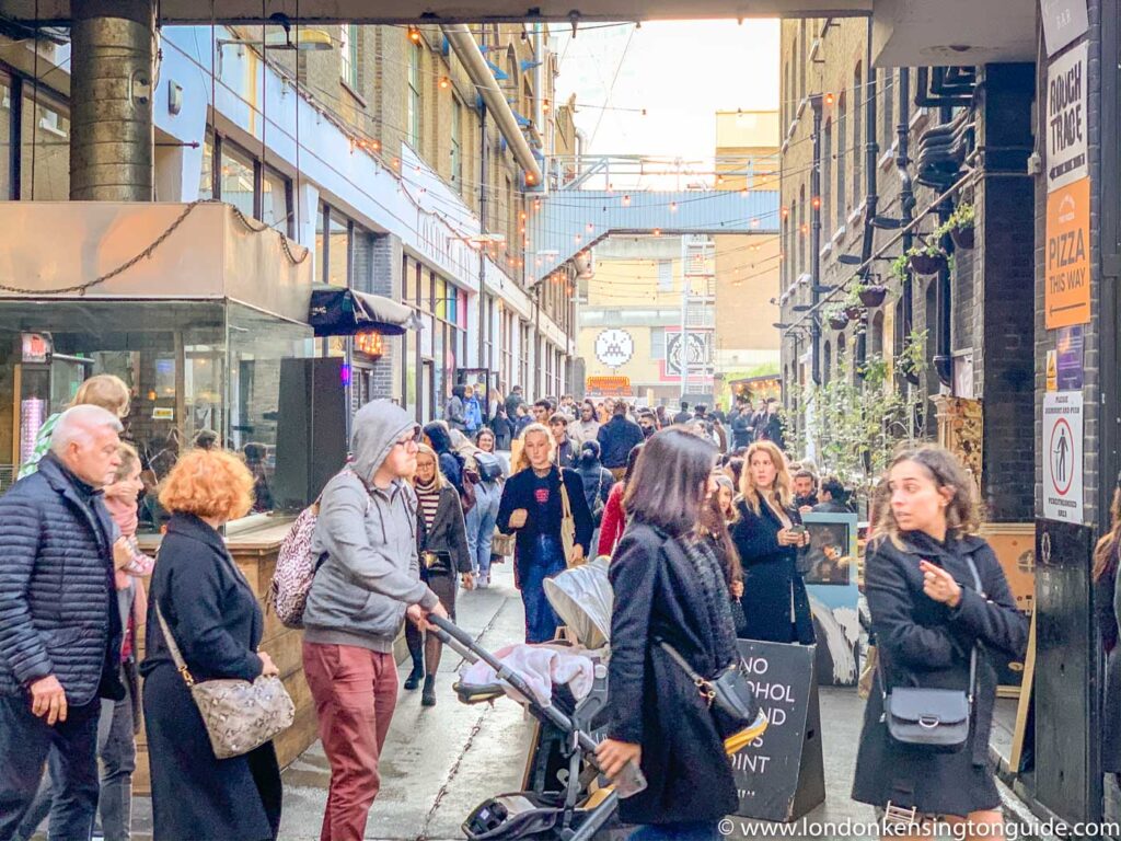 Weekend crafts and art market on Brick Lane that’s popular among young creative types. | things to do in London | backyard market london |Brick Lane | #shoreditch #eastlondon #London | Things to do in Shoreditch #visitlondon