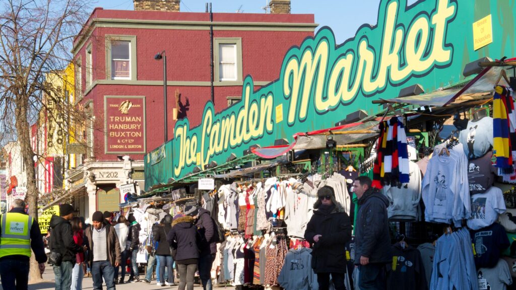 Discover the laid-back Sunday markets of London in our latest blog post. From the vintage finds of Brick Lane Market to the global flavors of Brixton Market, we'll take you on a tour of the best markets to explore on a lazy weekend day in the city. #london #markets | Best Food Markets In London | Sunday Markets In London | Things To Do In London On Saturday | Saturday In London | Best Markets In London | Weekend Markets In London | London Markets