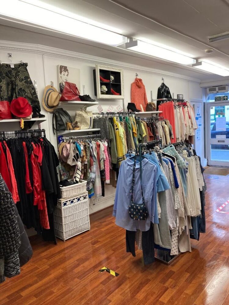 A Thrifter's Guide To Charity Shops In Battersea - London Kensington Guide