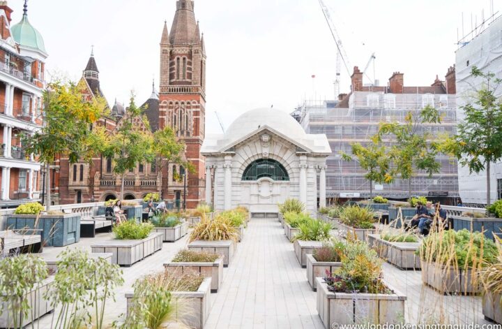Brown Hard Garden is an elevated terraced garden is located in Mayfair, directly south of Oxford Street in London, giving a complete ambiance and quietness from the hustle and bustle of nearby high streets.