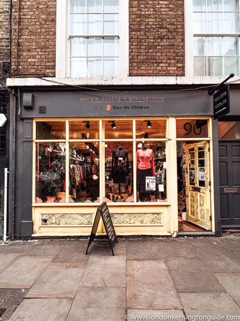Guide to the best jewellery shops in London Bridge. From budget to luxury. From Accessorize, Pandora, Reiss and Kas & Ros.