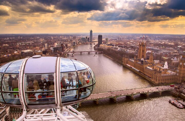 London Eye is one of the most iconic attractions in London, so pubs near London Eye are some of the best in the city. See our list of pubs not to miss.