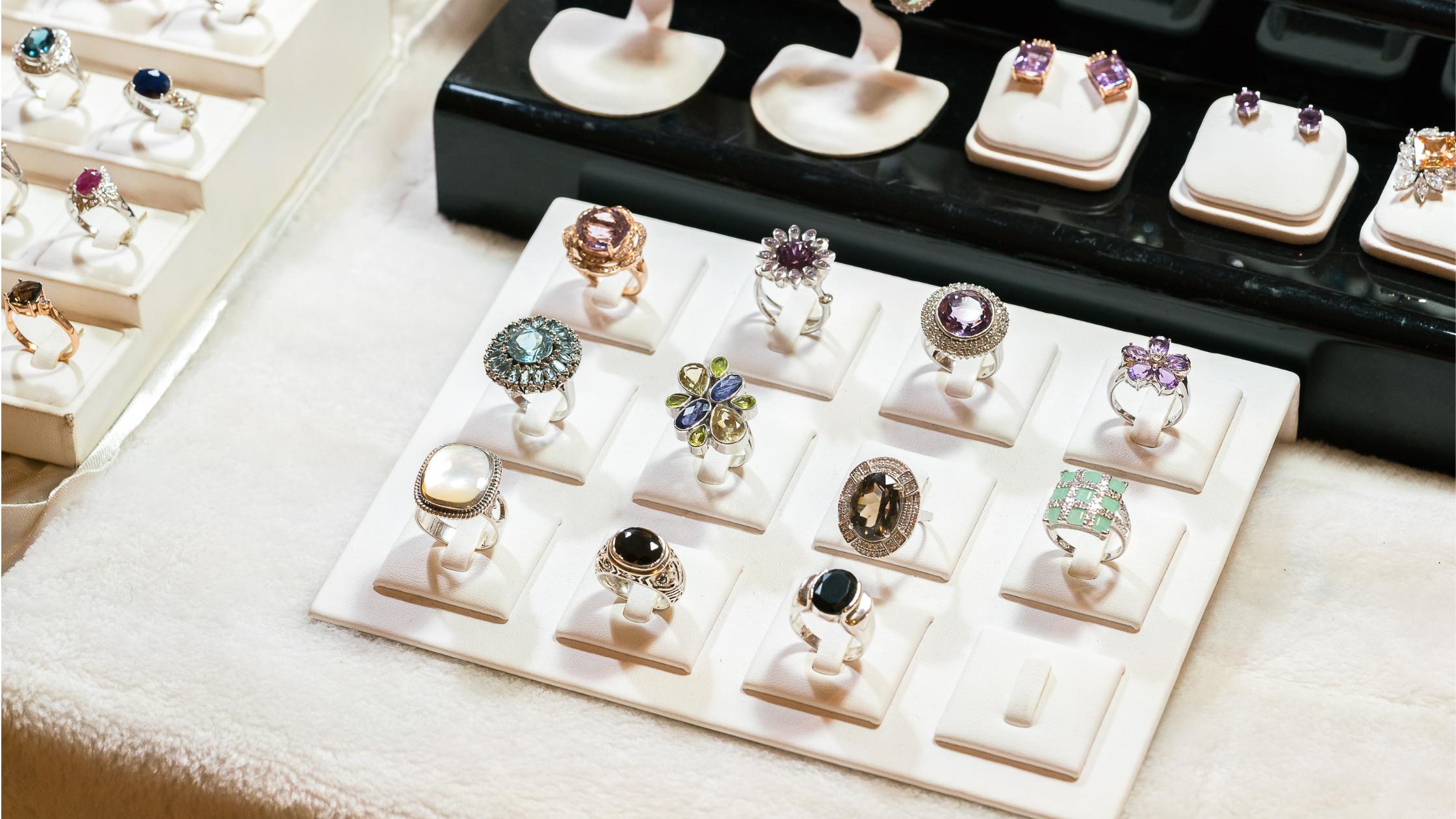 13 Top Oxford Street Jewellery Shops For The Ultimate Sparkle - London ...