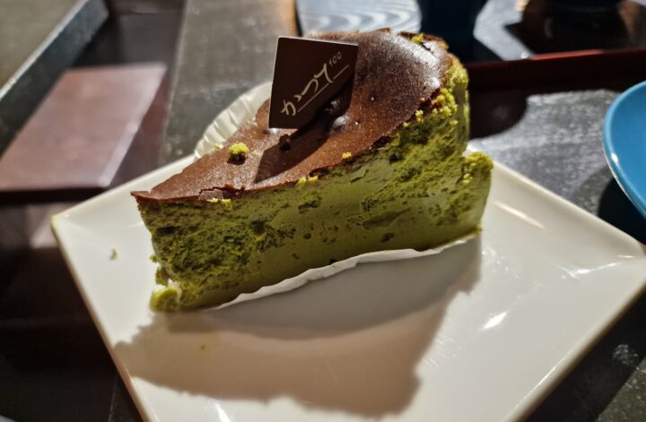 Guide to the best Japanese cheesecakes in London and where to find them. From the jiggly cheesecake to the matcha, Yazu and Basque burnt cheesecake.