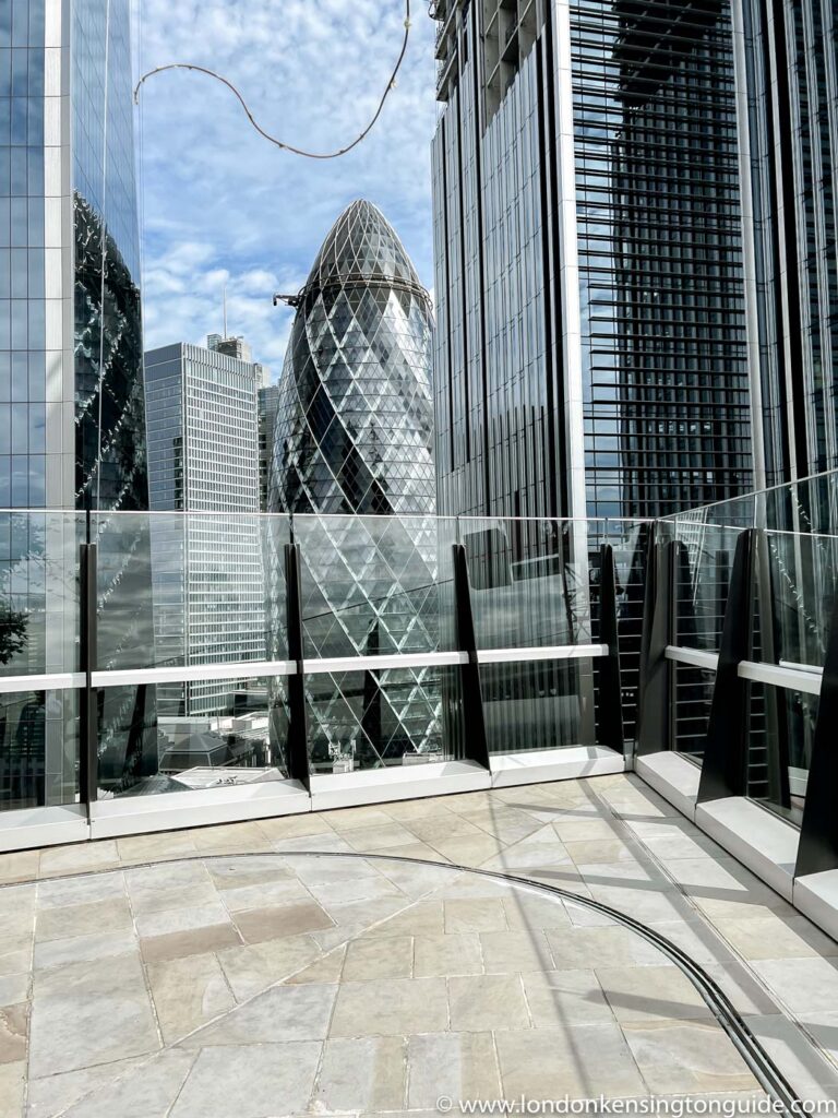 Guide to visiting the Garden at 120 Fenchurch Street in London's financial district. Plus how it compares with the Walkie Talkie's Sky Garden. See our Garden at 120 vs Sky Garden comparison.