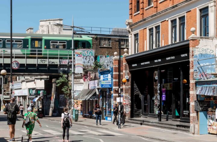 Uncover the hidden gems and unique experiences that Peckham has to offer with our guide to the top things to do in this trendy south London neighbourhood. From rooftop bars and street art tours to artisanal markets and cultural hotspots, this post covers all the must-see attractions and off-the-beaten-path adventures in Peckham. Whether you're a local or a first-time visitor, you'll find plenty of inspiration for your next urban adventure. | Things to do in London | #peckham #londontravelguide