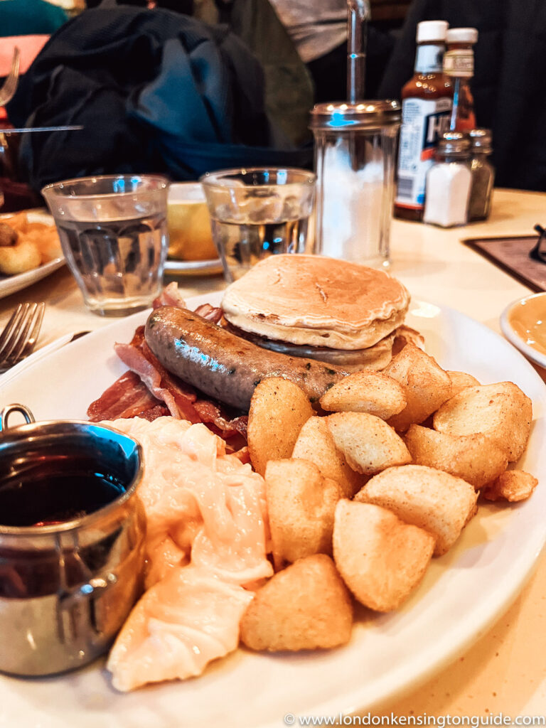Looking for a fun and delicious breakfast experience in London? Look no further than Breakfast Club in London Bridge! From classic full English breakfasts to sweet pancakes and more, this eatery has something for everyone. Discover the unique atmosphere, mouth-watering dishes, and friendly staff in this must-visit destination. #breakfast Best Breakfast Places In London | #londonfoodguide #london 