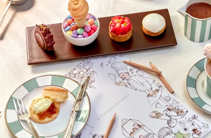 Indulge in the finest vegan afternoon teas in London! From whimsical themes to elegant settings, discover a world of cruelty-free indulgence. Explore our top picks and treat your taste buds to plant-based delights.
