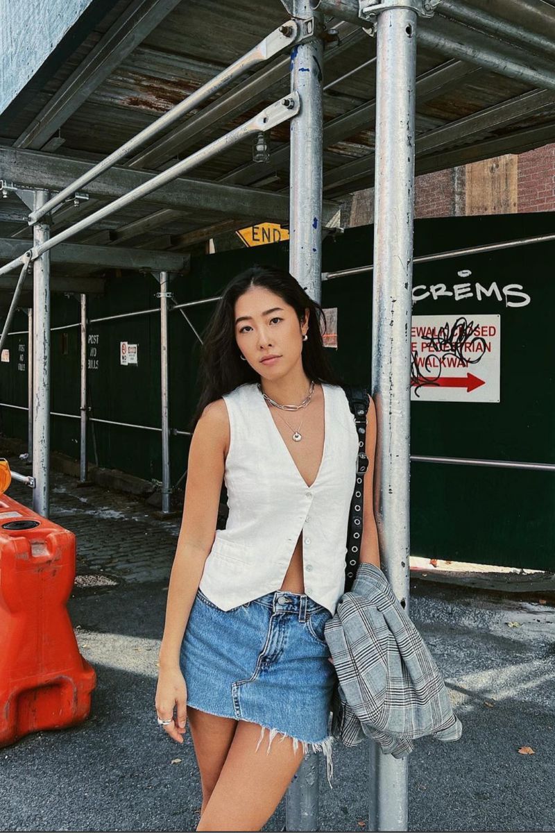 16 Cute Denim Mini Skirt Outfits You Can Easily Recreate London 16-cute-denim-mini-skirt-outfits-you-can-easily-recreate-london