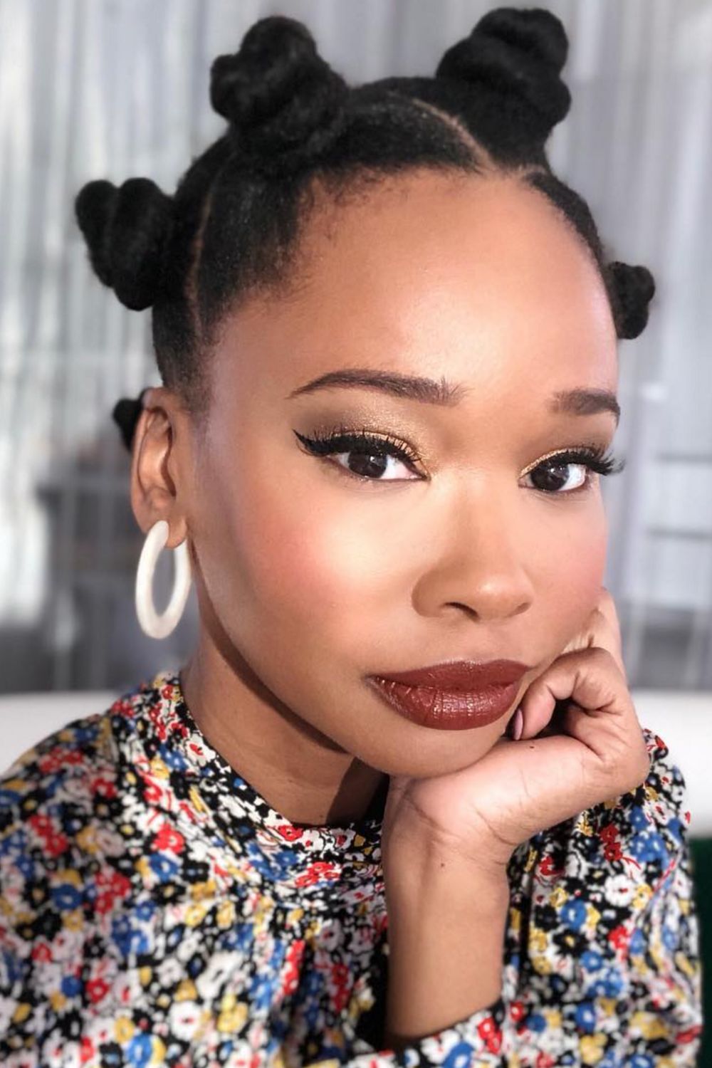 Discover stunning Thanksgiving hairstyles for all hair types, from elegant low buns to voluminous curls. Get festive hair inspiration for your holiday celebrations! Thanksgiving Hairstyles For Short Hair, Thanksgiving Hairstyles For Black Women, Thanksgiving Hairstyles For Long Hair, Thanksgiving Hairstyles For Curly Hair, Thanksgiving Hairstyles Medium Length, Thanksgiving Hairstyles Straight Hair