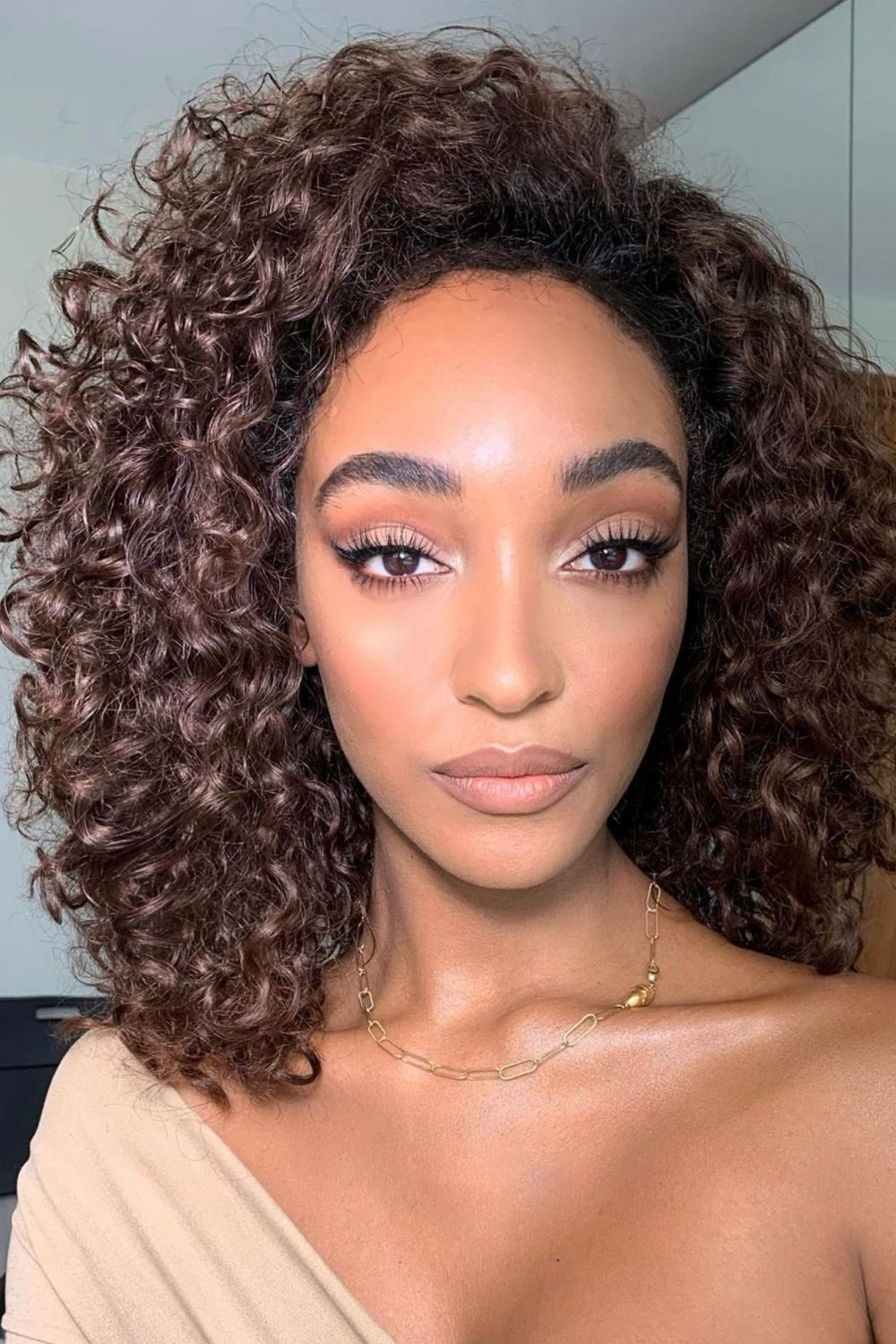 Discover stunning Thanksgiving hairstyles for all hair types, from elegant low buns to voluminous curls. Get festive hair inspiration for your holiday celebrations! Thanksgiving Hairstyles For Short Hair, Thanksgiving Hairstyles For Black Women, Thanksgiving Hairstyles For Long Hair, Thanksgiving Hairstyles For Curly Hair, Thanksgiving Hairstyles Medium Length, Thanksgiving Hairstyles Straight Hair Discover stunning Thanksgiving hairstyles for all hair types, from elegant low buns to voluminous curls. Get festive hair inspiration for your holiday celebrations! Thanksgiving Hairstyles For Short Hair, Thanksgiving Hairstyles For Black Women, Thanksgiving Hairstyles For Long Hair, Thanksgiving Hairstyles For Curly Hair, Thanksgiving Hairstyles Medium Length, Thanksgiving Hairstyles Straight Hair