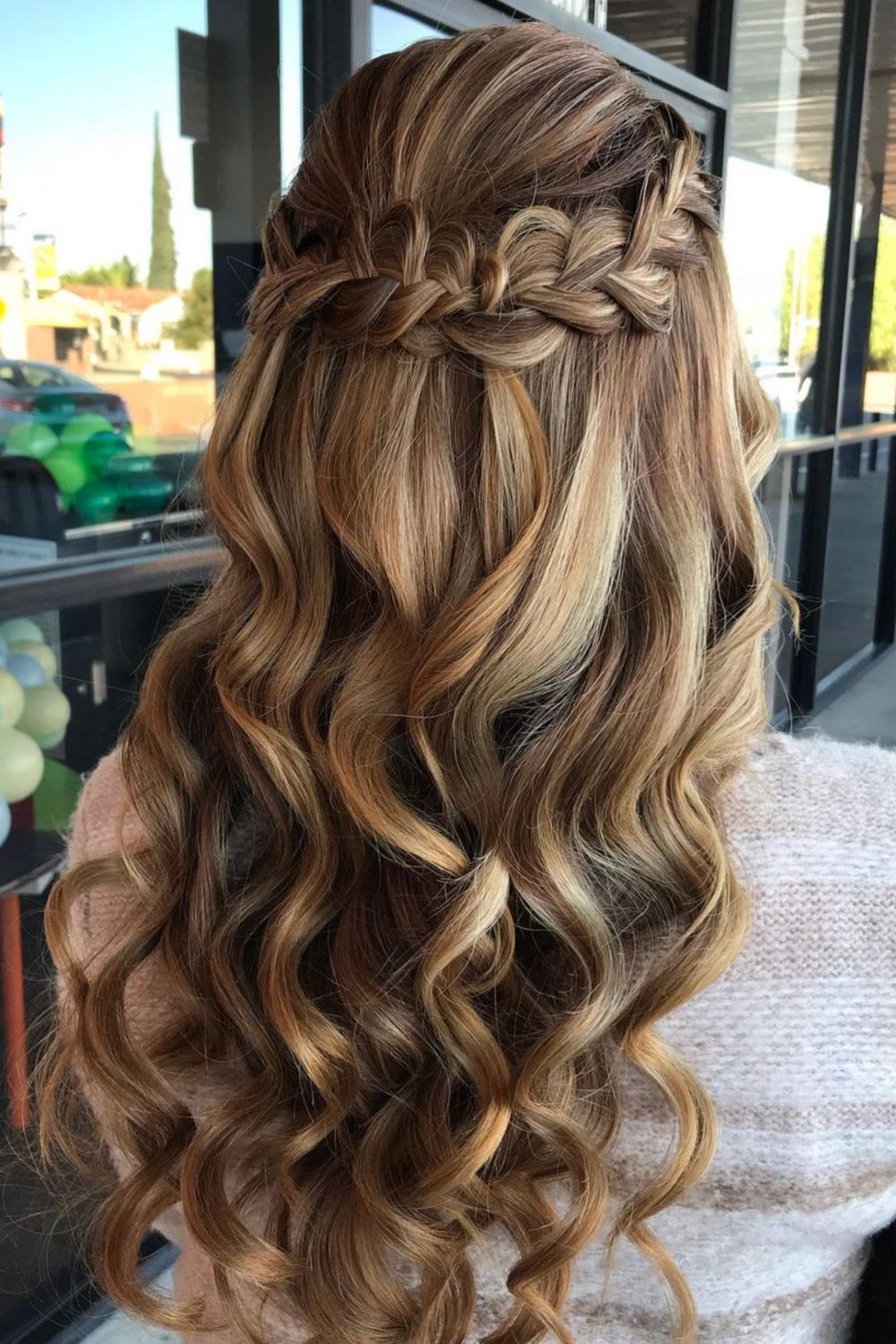 Discover stunning Thanksgiving hairstyles for all hair types, from elegant low buns to voluminous curls. Get festive hair inspiration for your holiday celebrations! Thanksgiving Hairstyles For Short Hair, Thanksgiving Hairstyles For Black Women, Thanksgiving Hairstyles For Long Hair, Thanksgiving Hairstyles For Curly Hair, Thanksgiving Hairstyles Medium Length, Thanksgiving Hairstyles Straight Hair Discover stunning Thanksgiving hairstyles for all hair types, from elegant low buns to voluminous curls. Get festive hair inspiration for your holiday celebrations! Thanksgiving Hairstyles For Short Hair, Thanksgiving Hairstyles For Black Women, Thanksgiving Hairstyles For Long Hair, Thanksgiving Hairstyles For Curly Hair, Thanksgiving Hairstyles Medium Length, Thanksgiving Hairstyles Straight Hair