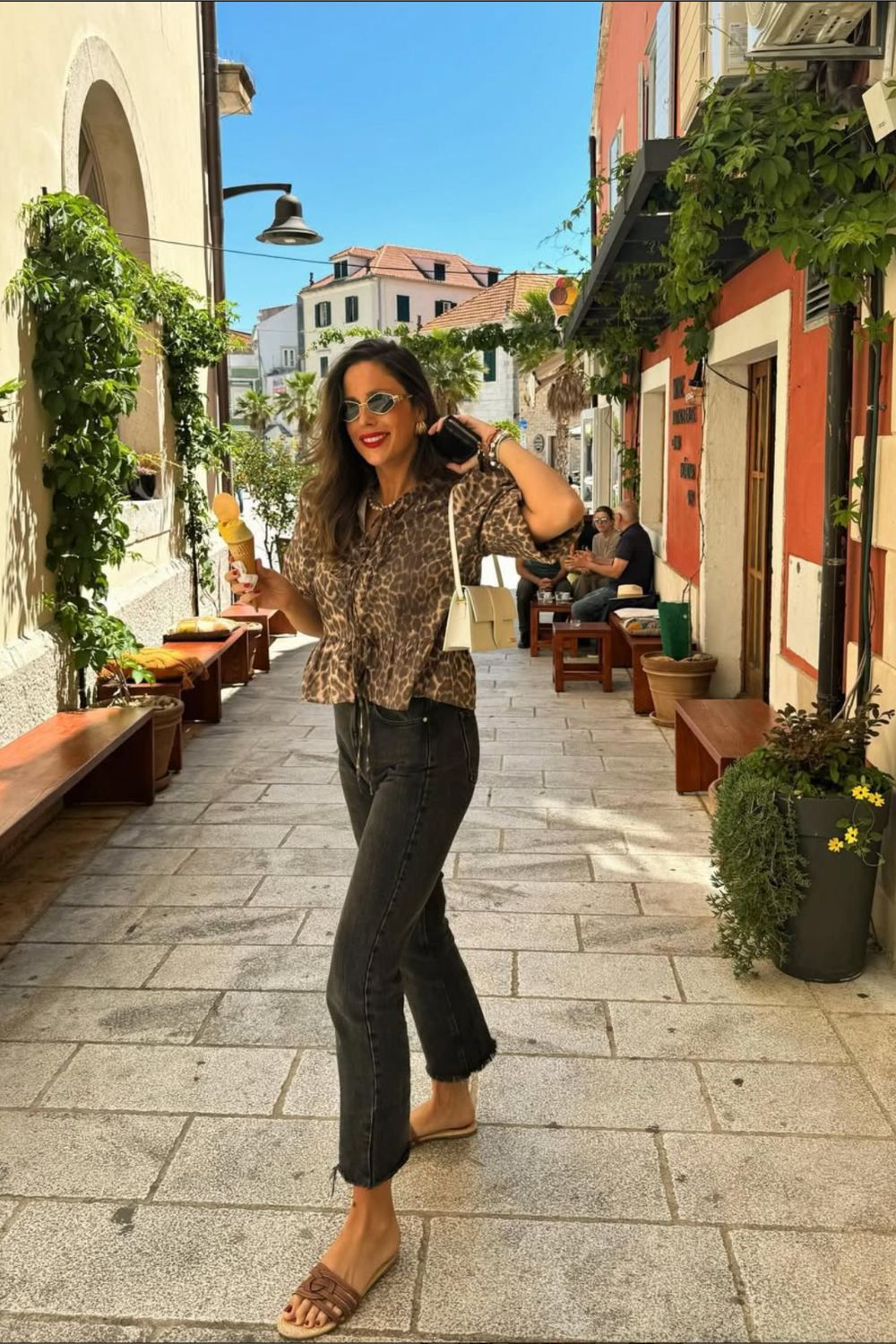 Discover 30 stylish black jeans outfit ideas for every season—from casual streetwear to chic date night looks. Get inspired with layering tips, blazer pairings, and cozy knits. Black Straight Leg Jeans Outfit, Outfits With Black Jeans, Black Jeans Outfit Aesthetic, Winter, Black Top And Jeans Outfit, Black Mom Jeans, How To Style Black Jeans, Black Flared Jeans Outfit, Black Bootcut Jeans Outfit, Black Denim Jeans Outfit, Wide Leg Black Jeans Outfit, Black Ripped Jeans Outfit Discover 30 stylish black jeans outfit ideas for every season—from casual streetwear to chic date night looks. Get inspired with layering tips, blazer pairings, and cozy knits. Black Straight Leg Jeans Outfit, Outfits With Black Jeans, Black Jeans Outfit Aesthetic, Winter, Black Top And Jeans Outfit, Black Mom Jeans, How To Style Black Jeans, Black Flared Jeans Outfit, Black Bootcut Jeans Outfit, Black Denim Jeans Outfit, Wide Leg Black Jeans Outfit, Black Ripped Jeans Outfit