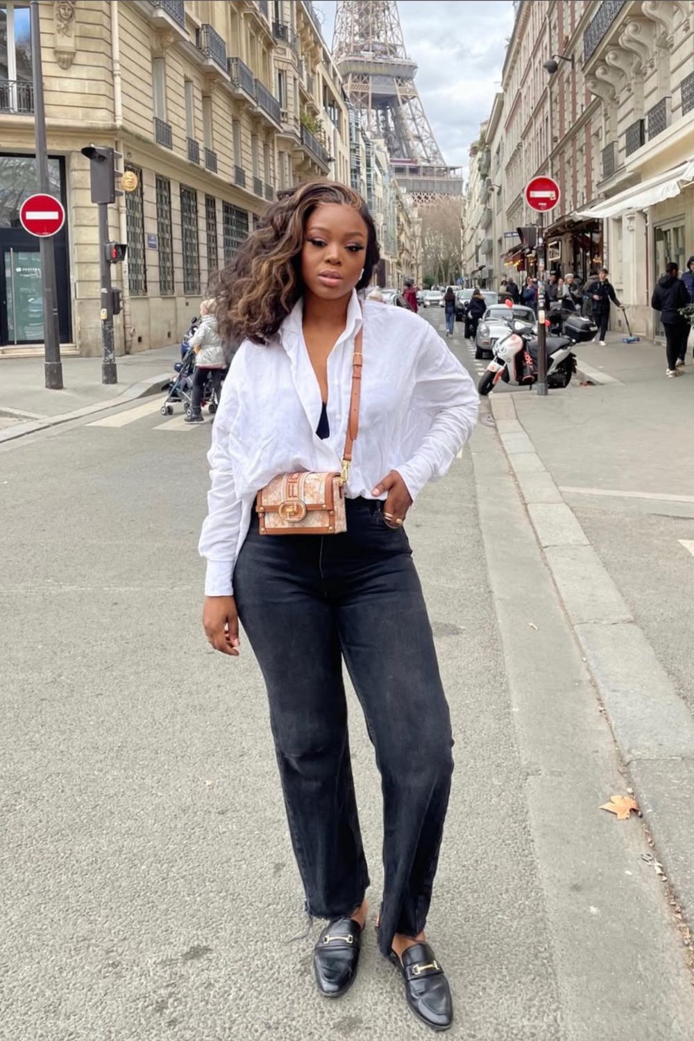 Discover 30 stylish black jeans outfit ideas for every season—from casual streetwear to chic date night looks. Get inspired with layering tips, blazer pairings, and cozy knits. Black Straight Leg Jeans Outfit, Outfits With Black Jeans, Black Jeans Outfit Aesthetic, Winter, Black Top And Jeans Outfit, Black Mom Jeans, How To Style Black Jeans, Black Flared Jeans Outfit, Black Bootcut Jeans Outfit, Black Denim Jeans Outfit, Wide Leg Black Jeans Outfit, Black Ripped Jeans Outfit Discover 30 stylish black jeans outfit ideas for every season—from casual streetwear to chic date night looks. Get inspired with layering tips, blazer pairings, and cozy knits. Black Straight Leg Jeans Outfit, Outfits With Black Jeans, Black Jeans Outfit Aesthetic, Winter, Black Top And Jeans Outfit, Black Mom Jeans, How To Style Black Jeans, Black Flared Jeans Outfit, Black Bootcut Jeans Outfit, Black Denim Jeans Outfit, Wide Leg Black Jeans Outfit, Black Ripped Jeans Outfit