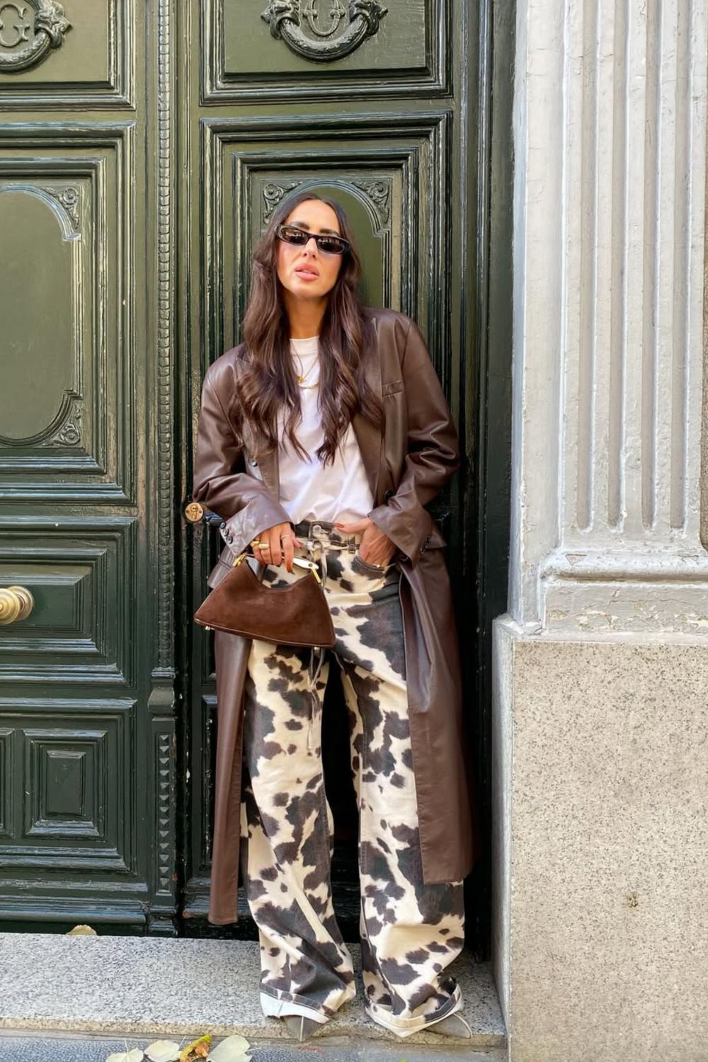 Discover 33 chic brown leather jacket outfit ideas, from cozy layered looks to sleek city styles. Perfect inspiration for effortless fall and winter fashion. Brown Leather Jacket Outfits Women, Light Brown Leather Jacket Outfit, Oversized Brown Leather Jacket Outfit, Brown Leather Jacket Outfit Aesthetic, Brown Leather Jacket Outfits, Dark Brown Leather Jacket, Dark Brown Leather Jacket Outfit, Winter, Outfits With Brown Leather Jacket, How To Style A Brown Leather Jacket Discover 33 chic brown leather jacket outfit ideas, from cozy layered looks to sleek city styles. Perfect inspiration for effortless fall and winter fashion. Brown Leather Jacket Outfits Women, Light Brown Leather Jacket Outfit, Oversized Brown Leather Jacket Outfit, Brown Leather Jacket Outfit Aesthetic, Brown Leather Jacket Outfits, Dark Brown Leather Jacket, Dark Brown Leather Jacket Outfit, Winter, Outfits With Brown Leather Jacket, How To Style A Brown Leather Jacket