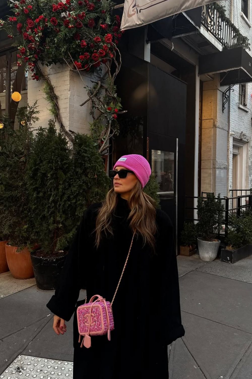 Discover stylish pink bag outfit ideas that prove this playful accessory can be both versatile and chic. From casual denim looks to bold street style, get inspired to style your pink bag with confidence. Pink Coach Bag, Pink Chanel Bag, Pink Tote Bag, Pink Longchamp Bag, Pink Bag Outfit Ideas, Pink Bag Aesthetic, Pink Dior Bag, Pink Crochet Bag, Dior Pink Bag, Hot Pink Bag Outfit, Pink Prada Bag, Pink Tote Bag Outfit, Pink Chanel Bag Outfit, Prada Pink Bag, Pink Gucci Bag Discover stylish pink bag outfit ideas that prove this playful accessory can be both versatile and chic. From casual denim looks to bold street style, get inspired to style your pink bag with confidence. Pink Coach Bag, Pink Chanel Bag, Pink Tote Bag, Pink Longchamp Bag, Pink Bag Outfit Ideas, Pink Bag Aesthetic, Pink Dior Bag, Pink Crochet Bag, Dior Pink Bag, Hot Pink Bag Outfit, Pink Prada Bag, Pink Tote Bag Outfit, Pink Chanel Bag Outfit, Prada Pink Bag, Pink Gucci Bag