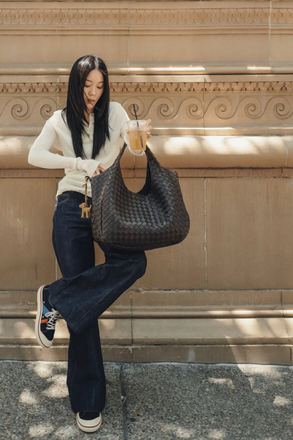 Discover chic Bottega Veneta bag outfit ideas—from casual denim looks to polished evening styles. Get inspired with versatile ways to style woven totes, clutches, and shoulder bags for every occasion. Bottega Veneta Outfit, Bottega Veneta Jodie Bag Outfit, Bottega Veneta Sneakers Outfit, Bottega Veneta Boots Outfit, Bottega Veneta Orbit Sneakers Outfit, Bottega Veneta Andiamo Outfit, Bottega Veneta Hobo Bag Outfit, Bottega Veneta Mini Pouch Outfit, Bottega Veneta Clutch Outfit