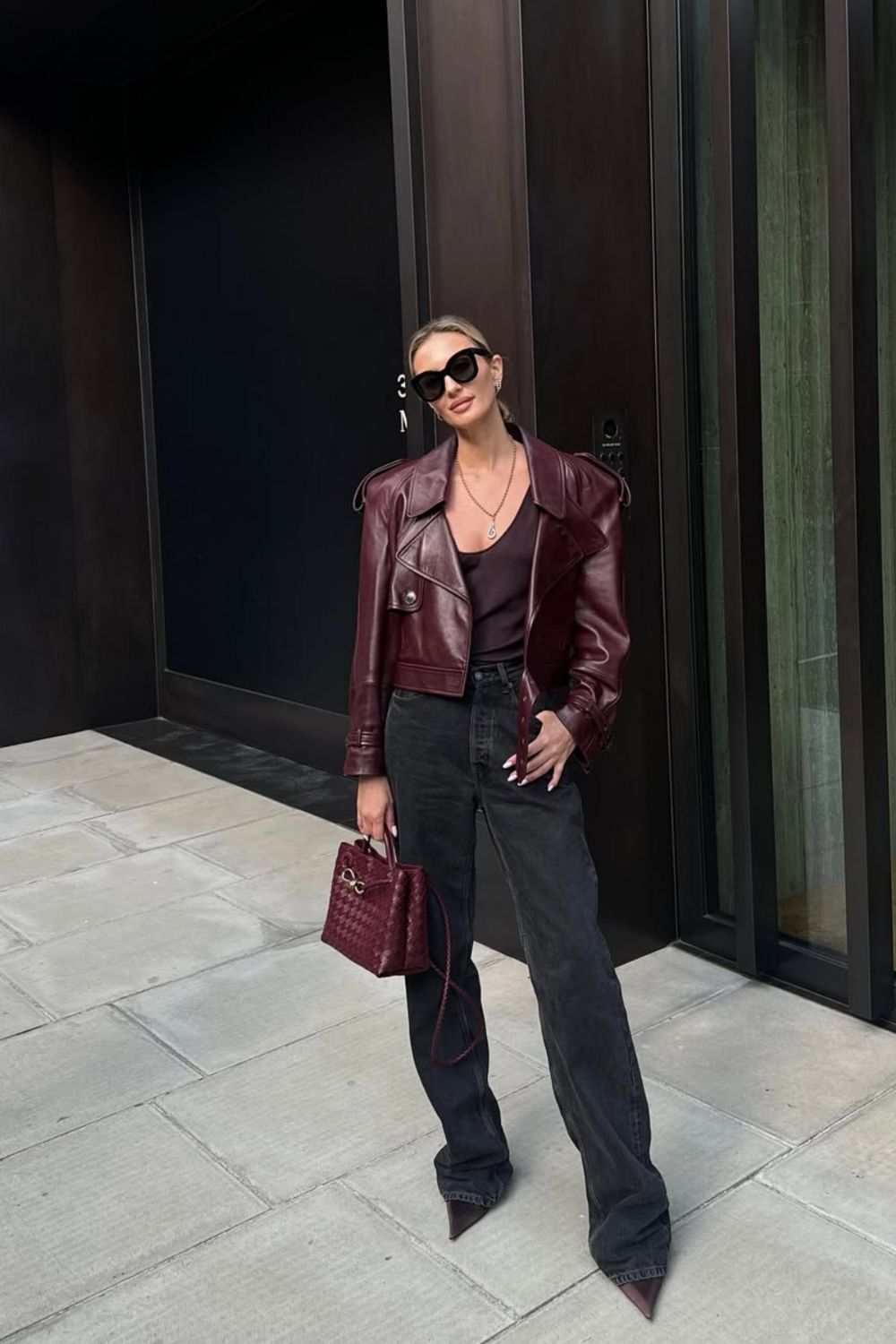 Discover chic Bottega Veneta bag outfit ideas—from casual denim looks to polished evening styles. Get inspired with versatile ways to style woven totes, clutches, and shoulder bags for every occasion. Bottega Veneta Outfit, Bottega Veneta Jodie Bag Outfit, Bottega Veneta Sneakers Outfit, Bottega Veneta Boots Outfit, Bottega Veneta Orbit Sneakers Outfit, Bottega Veneta Andiamo Outfit, Bottega Veneta Hobo Bag Outfit, Bottega Veneta Mini Pouch Outfit, Bottega Veneta Clutch Outfit