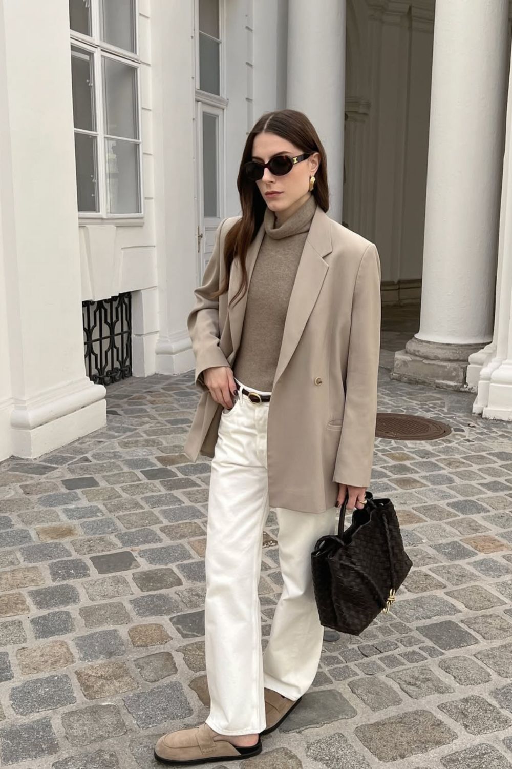Discover chic Bottega Veneta bag outfit ideas—from casual denim looks to polished evening styles. Get inspired with versatile ways to style woven totes, clutches, and shoulder bags for every occasion. Bottega Veneta Outfit, Bottega Veneta Jodie Bag Outfit, Bottega Veneta Sneakers Outfit, Bottega Veneta Boots Outfit, Bottega Veneta Orbit Sneakers Outfit, Bottega Veneta Andiamo Outfit, Bottega Veneta Hobo Bag Outfit, Bottega Veneta Mini Pouch Outfit, Bottega Veneta Clutch Outfit
