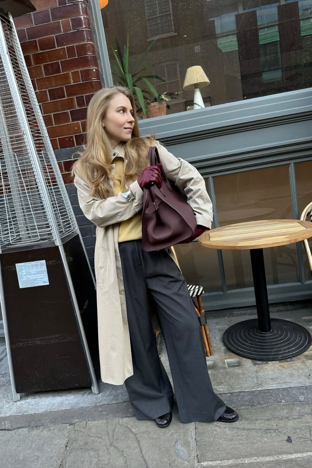 Discover chic burgundy bag outfit ideas for every season. From casual denim looks to monochrome power dressing, see how to style this timeless accessory with ease. Pair this timeless accessory with jeans, dresses, fall layers, and chic street style looks for every season. Burgundy Bag Outfit Summer, Burgundy Chanel Bag Outfit, Clutch Bag, Crossbody Bag Outfit, Winter, Shoulder Bag, Burgundy Leather Bag, Longchamp Bag Burgundy, Burgundy Coach Bag, Burgundy Bag Aesthetic Discover chic burgundy bag outfit ideas for every season. From casual denim looks to monochrome power dressing, see how to style this timeless accessory with ease. Pair this timeless accessory with jeans, dresses, fall layers, and chic street style looks for every season. Burgundy Bag Outfit Summer, Burgundy Chanel Bag Outfit, Clutch Bag, Crossbody Bag Outfit, Winter, Shoulder Bag, Burgundy Leather Bag, Longchamp Bag Burgundy, Burgundy Coach Bag, Burgundy Bag Aesthetic