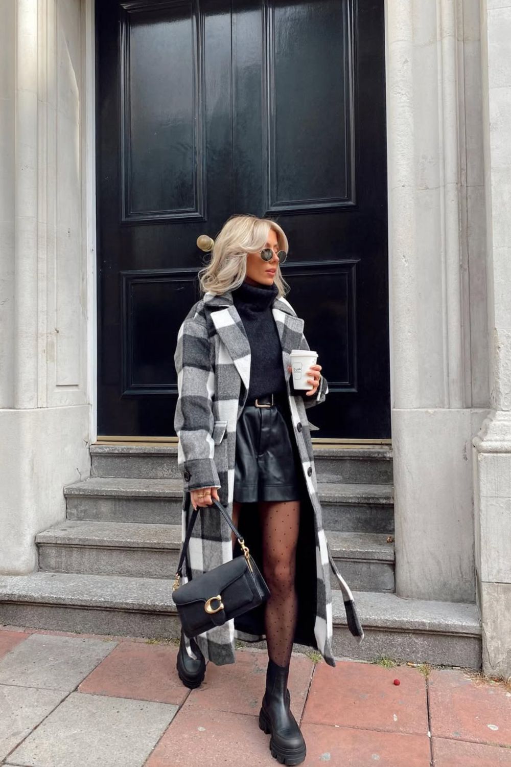 Explore 35+ stylish Coach bag outfit ideas—from casual streetwear to chic city looks. Get inspired to style your Coach bag for every season and vibe. Coach Bag Outfit, Coach Tote Bag Outfit, Coach Shoulder Bag Outfit, Coach Bag Outfit Style, Coach Teri Shoulder Bag Outfit, Coach Crossbody Bag Outfit, Brown Coach Bag Outfit, Coach Soho Bag Outfit, Coach Bucket Bag Outfit, White Coach Bag Outfit, Coach Vintage Bag Outfit, Coach Denim Bag Outfit, Coach Heart Bag Outfit