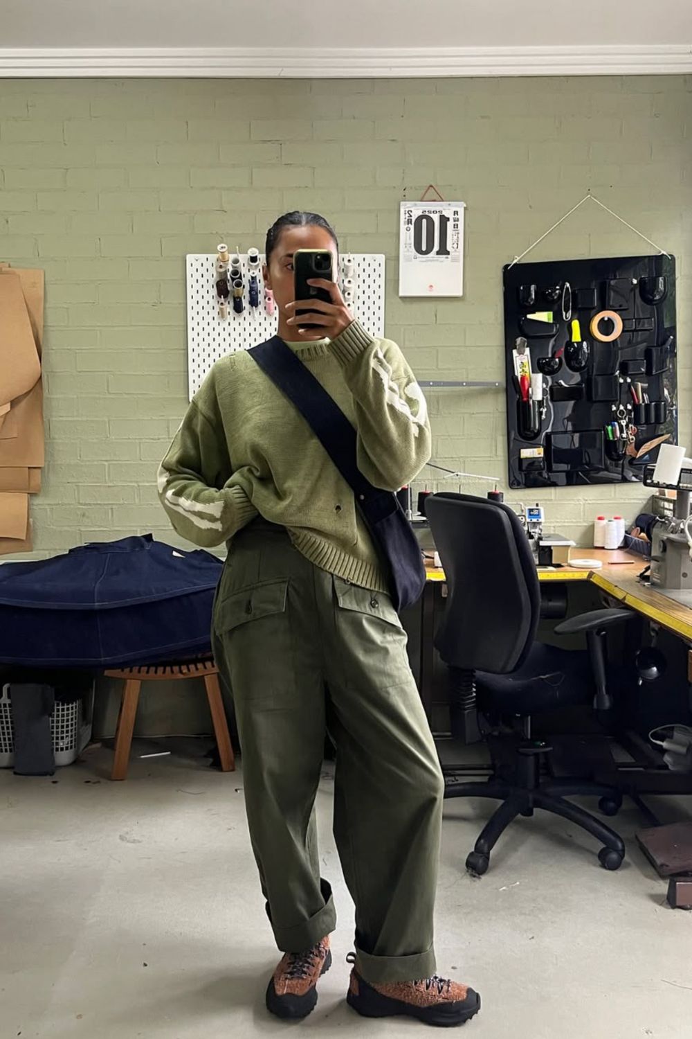Explore 30+ stylish green cargo pants outfit ideas—from casual streetwear to elevated looks. Get inspired with layering tips, color combos, and chic styling tricks. green cargo pants outfit, olive green cargo pants outfit, how to style Green Cargo Pants, Outfits With Green Cargo Pants, Army Green Cargo Pants Outfit, Green Cargo Pants Outfit Street Style, Cargo Green Pants Outfit, Green Cargo Pants Outfit Winter, Styling Green Cargo Pants, What To Wear With Green Cargo Pants Explore 30+ stylish green cargo pants outfit ideas—from casual streetwear to elevated looks. Get inspired with layering tips, color combos, and chic styling tricks. green cargo pants outfit, olive green cargo pants outfit, how to style Green Cargo Pants, Outfits With Green Cargo Pants, Army Green Cargo Pants Outfit, Green Cargo Pants Outfit Street Style, Cargo Green Pants Outfit, Green Cargo Pants Outfit Winter, Styling Green Cargo Pants, What To Wear With Green Cargo Pants