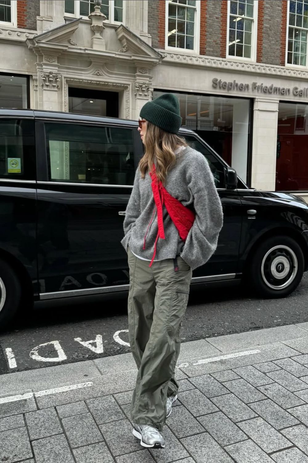 Explore 30+ stylish green cargo pants outfit ideas—from casual streetwear to elevated looks. Get inspired with layering tips, color combos, and chic styling tricks. green cargo pants outfit, olive green cargo pants outfit, how to style Green Cargo Pants, Outfits With Green Cargo Pants, Army Green Cargo Pants Outfit, Green Cargo Pants Outfit Street Style, Cargo Green Pants Outfit, Green Cargo Pants Outfit Winter, Styling Green Cargo Pants, What To Wear With Green Cargo Pants Explore 30+ stylish green cargo pants outfit ideas—from casual streetwear to elevated looks. Get inspired with layering tips, color combos, and chic styling tricks. green cargo pants outfit, olive green cargo pants outfit, how to style Green Cargo Pants, Outfits With Green Cargo Pants, Army Green Cargo Pants Outfit, Green Cargo Pants Outfit Street Style, Cargo Green Pants Outfit, Green Cargo Pants Outfit Winter, Styling Green Cargo Pants, What To Wear With Green Cargo Pants