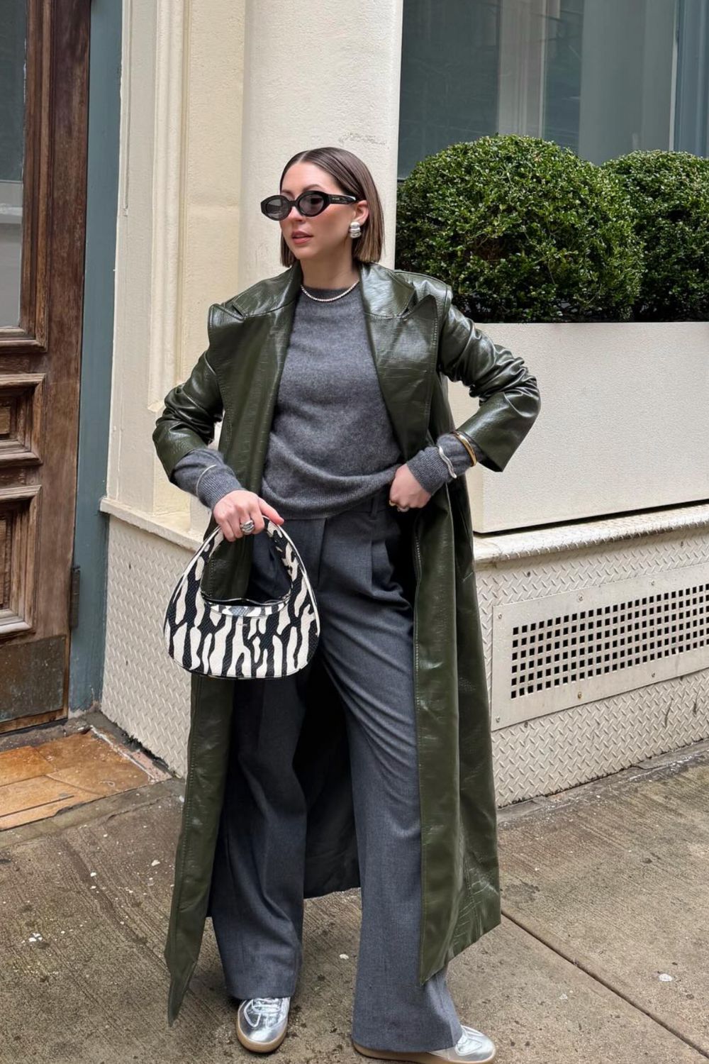 Discover chic green leather jacket outfit ideas, from casual street style to polished evening looks. Get inspired by trendy ways to style green leather for every season. Olive Green Leather Jacket Outfit, Dark Green Leather Jacket Outfit, Rachel Green Leather Jacket, Leather Green Jacket Outfit, Light Green Leather Jacket Outfit, Army Green Leather Jacket Outfit, How To Style Green Leather Jacket, Green Faux Leather Jacket, Sage Green, Vintage Green, Emerald Green, Khaki Green, Moss Green