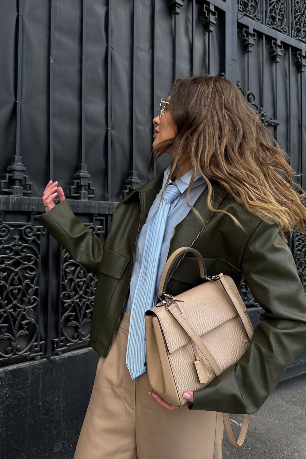 Discover chic green leather jacket outfit ideas, from casual street style to polished evening looks. Get inspired by trendy ways to style green leather for every season. Olive Green Leather Jacket Outfit, Dark Green Leather Jacket Outfit, Rachel Green Leather Jacket, Leather Green Jacket Outfit, Light Green Leather Jacket Outfit, Army Green Leather Jacket Outfit, How To Style Green Leather Jacket, Green Faux Leather Jacket, Sage Green, Vintage Green, Emerald Green, Khaki Green, Moss Green