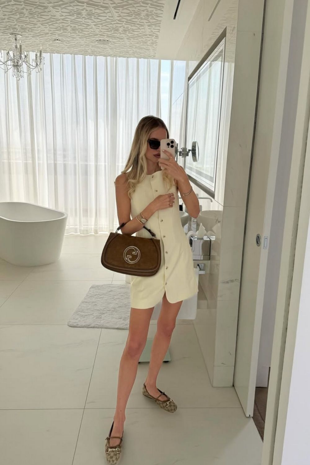 Discover chic Gucci bag outfit ideas to style your favorite designer piece. From casual streetwear to elegant evening looks, get inspired with versatile ways to elevate every outfit with a Gucci bag. Gucci Ophidia Bag Outfit, Gucci Jackie Bag Outfit, Gucci Marmont Bag Outfit, Gucci Crossbody Bag Outfit, Gucci Ophidia Mini Bag, Gucci Belt Bag, Gucci Tote Bag, Gucci Bag Outfit Street Styles, Gucci Shoulder Bag, Vintage Gucci Bag, Gucci Hobo Bag Outfit, Gucci Bamboo Bag, Gucci Boston Bag, Mini
