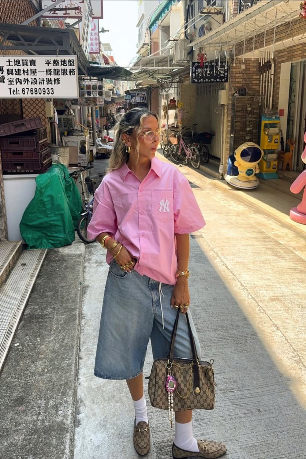 Discover 32 stylish Gucci loafer outfit ideas that prove these timeless shoes go with everything—from tailored suits and dresses to jeans and casual looks. Get inspired with styling tips to wear your Gucci loafers for work, weekends, and beyond. Gucci Loafers Women Outfit, Gucci Fur Loafers Outfit, Red Gucci Loafers Outfit, Gucci Platform Loafers Outfit, Black Gucci Loafers Outfit, Brown Gucci Loafers Outfit, Gucci Chunky Loafers Outfit, Winter Summer, Pink Gucci Loafers, Gucci Lug Sole Loafers