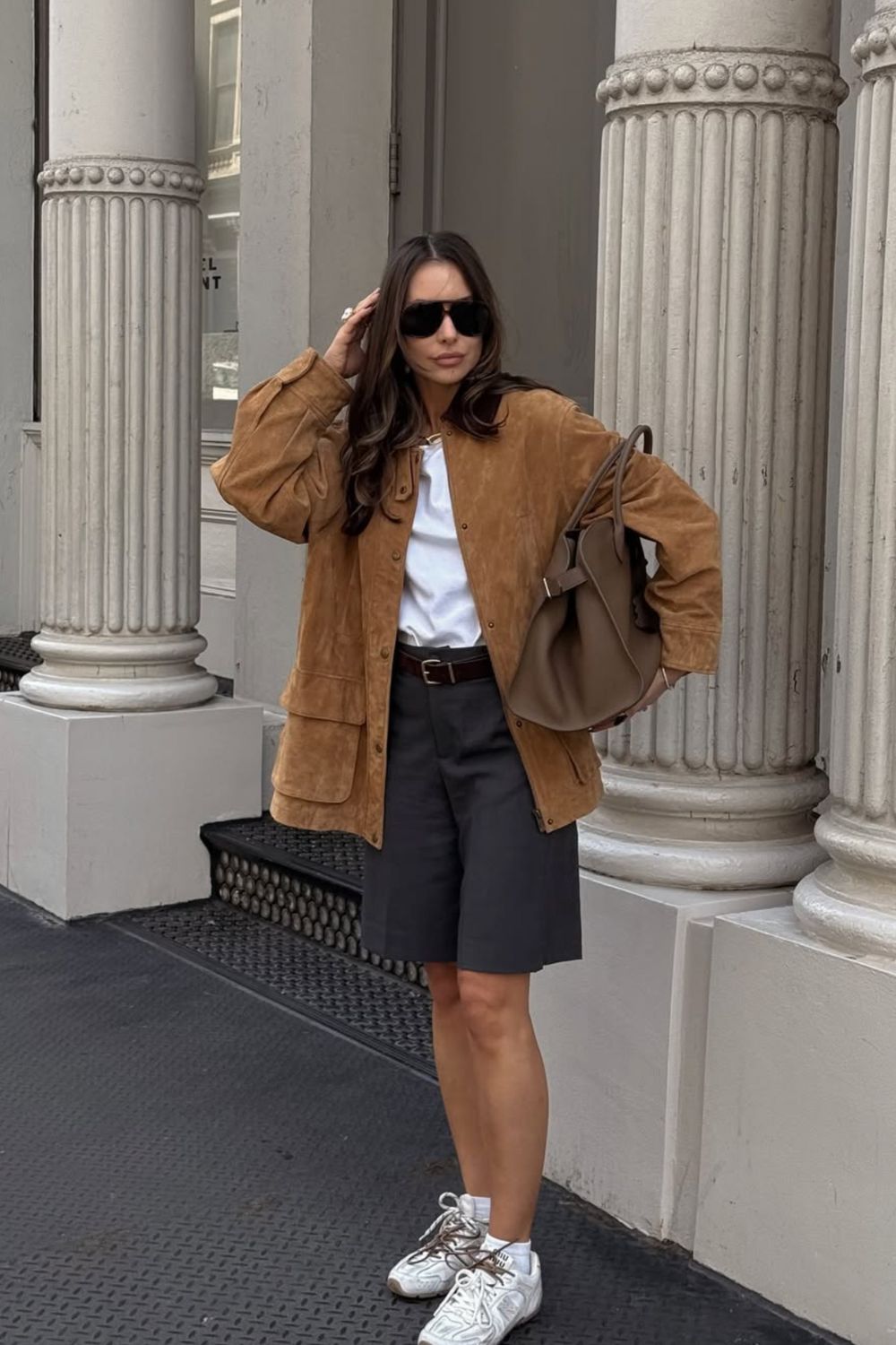 Discover 30+ chic leather jacket outfit ideas to style this season. From classic black and brown to bold colors and vintage suede, these looks will inspire effortless street style, casual chic, and polished layering. Perfect for everyday wear or statement fashion moments. Red Leather Jacket Outfit, Black Leather Jacket Outfit, Long Leather Jacket Outfit, Burgundy Leather Jacket, Cropped Leather Jacket Outfit, White Leather Jacket Outfit, Green Leather Jacket, Winter, Outfit With Leather Jacket