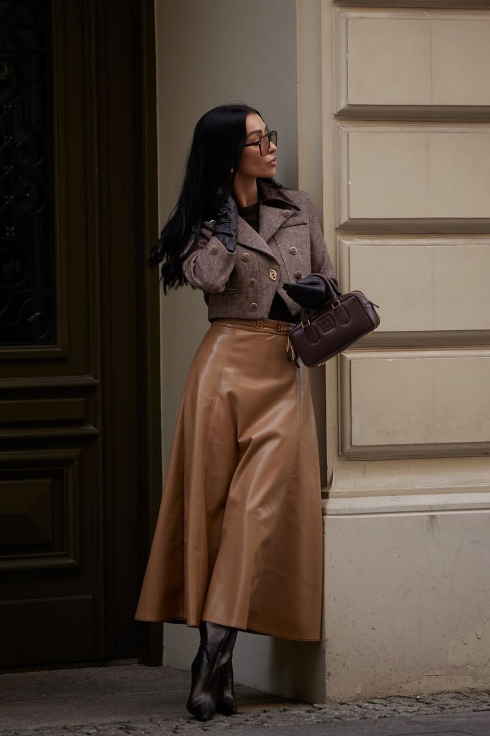 Discover 30+ chic leather skirt outfit ideas you’ll love—from casual daytime looks to sleek evening styles. Get styling tips, outfit inspiration, and accessory pairings to create the perfect leather skirt look for any occasion. Black Leather Skirt Outfit, Brown Leather Skirt Outfit, Leather Mini Skirt Outfit, Party Night, Long Leather Skirt Outfit, Short Leather Skirt, Red Leather Skirt Outfit, Black Women, Leather Pencil Skirt, Burgundy Leather Skirt Outfit, Pleated Leather Discover 30+ chic leather skirt outfit ideas you’ll love—from casual daytime looks to sleek evening styles. Get styling tips, outfit inspiration, and accessory pairings to create the perfect leather skirt look for any occasion. Black Leather Skirt Outfit, Brown Leather Skirt Outfit, Leather Mini Skirt Outfit, Party Night, Long Leather Skirt Outfit, Short Leather Skirt, Red Leather Skirt Outfit, Black Women, Leather Pencil Skirt, Burgundy Leather Skirt Outfit, Pleated Leather