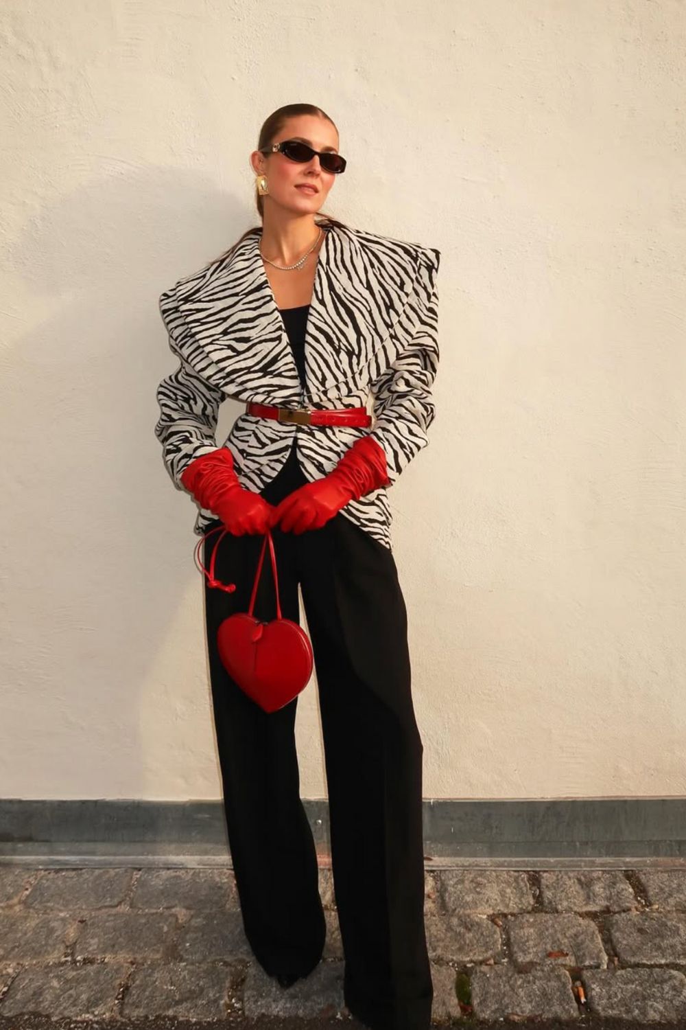Discover 30 chic red bag outfit ideas to style this bold accessory with everything from casual denim to polished tailoring and evening looks. Perfect inspiration for elevating everyday outfits or making a statement.Red Shoulder Bag Outfit, Red Bag Outfit Casual, Cherry Red Bag Outfit, Red Tote Bag Outfit, Dark Red Bag Outfit, Red Leather Bag Outfit, Red Crossbody Bag Outfit, Red Longchamp Bag Outfit, Red Bag Outfit Summer, Red Chanel Bag Outfit, Red Hobo Bag Outfit,Red Bag Outfit Aesthetic