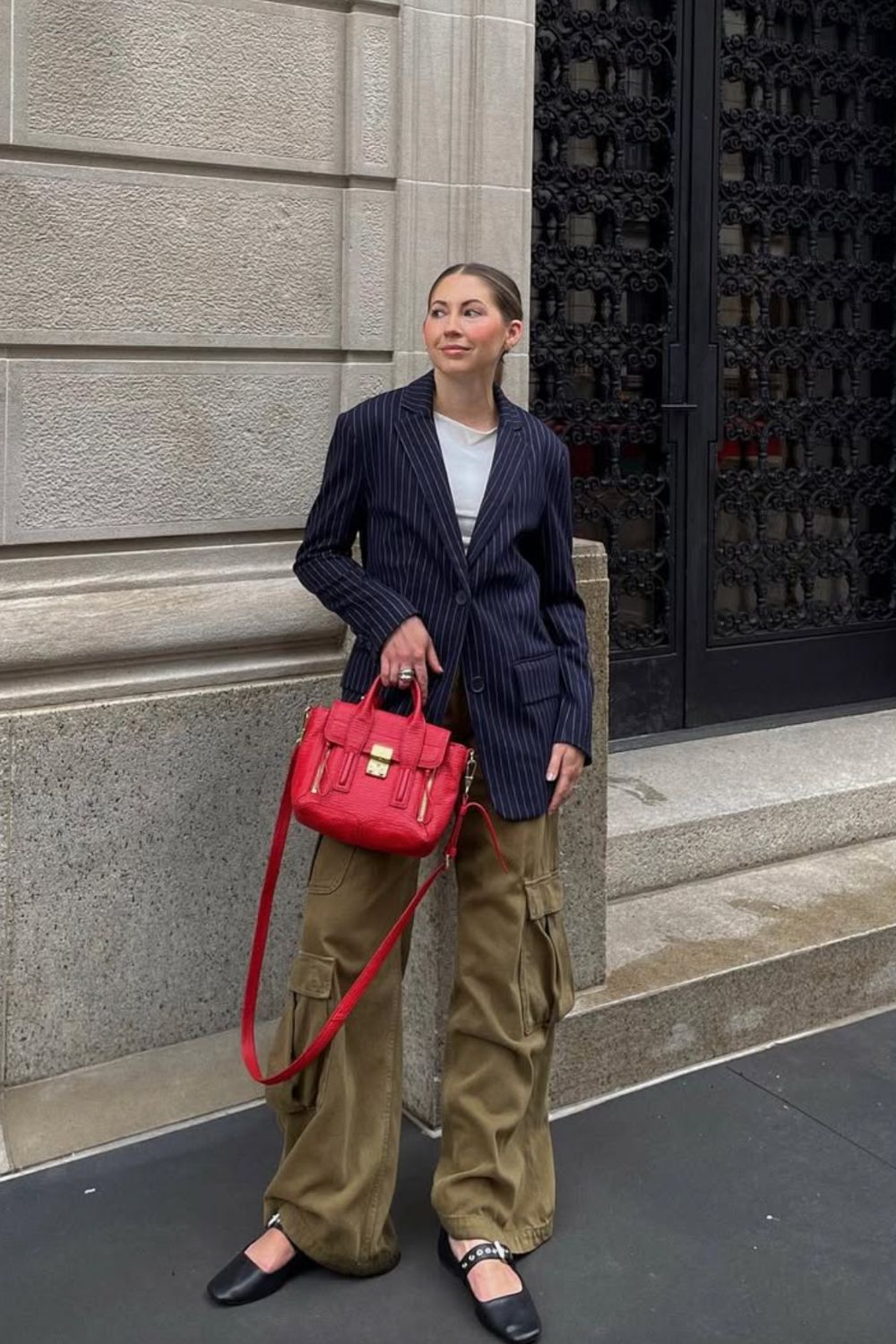 Discover 30 chic red bag outfit ideas to style this bold accessory with everything from casual denim to polished tailoring and evening looks. Perfect inspiration for elevating everyday outfits or making a statement.Red Shoulder Bag Outfit, Red Bag Outfit Casual, Cherry Red Bag Outfit, Red Tote Bag Outfit, Dark Red Bag Outfit, Red Leather Bag Outfit, Red Crossbody Bag Outfit, Red Longchamp Bag Outfit, Red Bag Outfit Summer, Red Chanel Bag Outfit, Red Hobo Bag Outfit,Red Bag Outfit Aesthetic