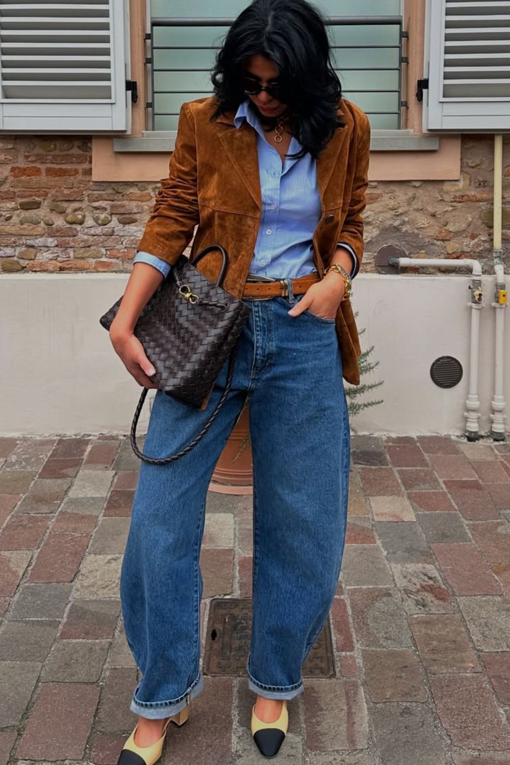 Chic suede leather jacket outfit ideas for every season. From casual street style with jeans to elevated looks with skirts and dresses, these versatile suede jackets add timeless texture and style to your wardrobe. Perfect inspiration for everyday wear or Pinterest-worthy fashion. Brown Suede Leather Jacket Outfit, Red Suede Leather Jacket, Tan Suede Leather Jacket, Burgundy Suede Leather Jacket, Green Suede Leather Jacket