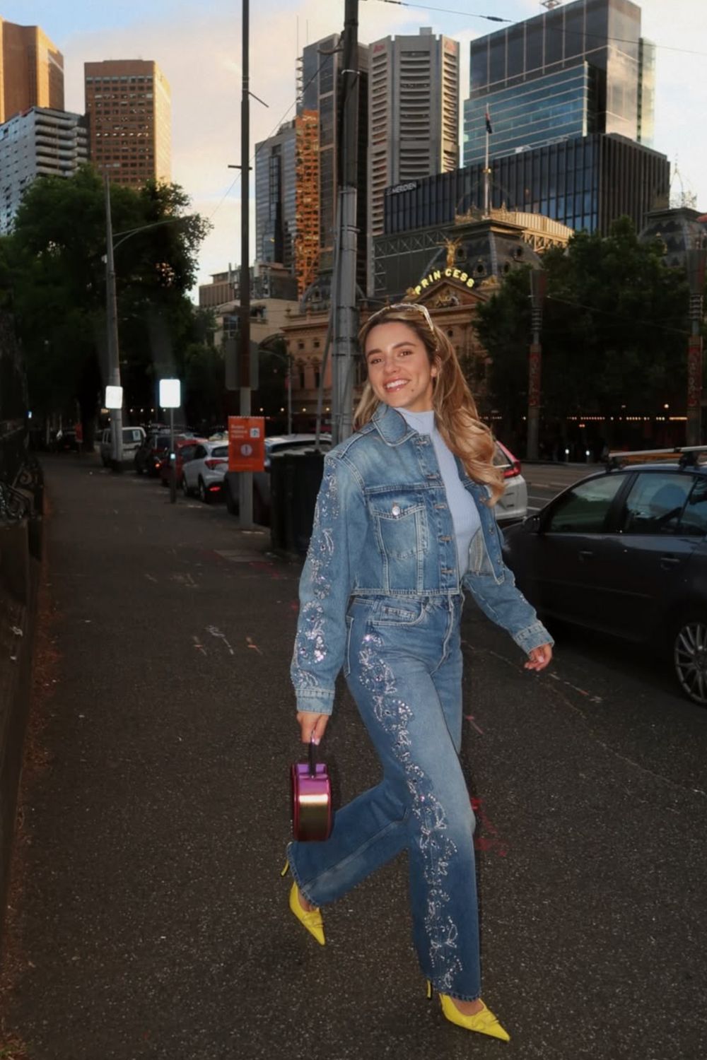 Discover 40+ yellow shoes outfit ideas to brighten up your wardrobe. From chic heels to playful flats, see how to style yellow shoes with dresses, denim, and tailored looks for every season.