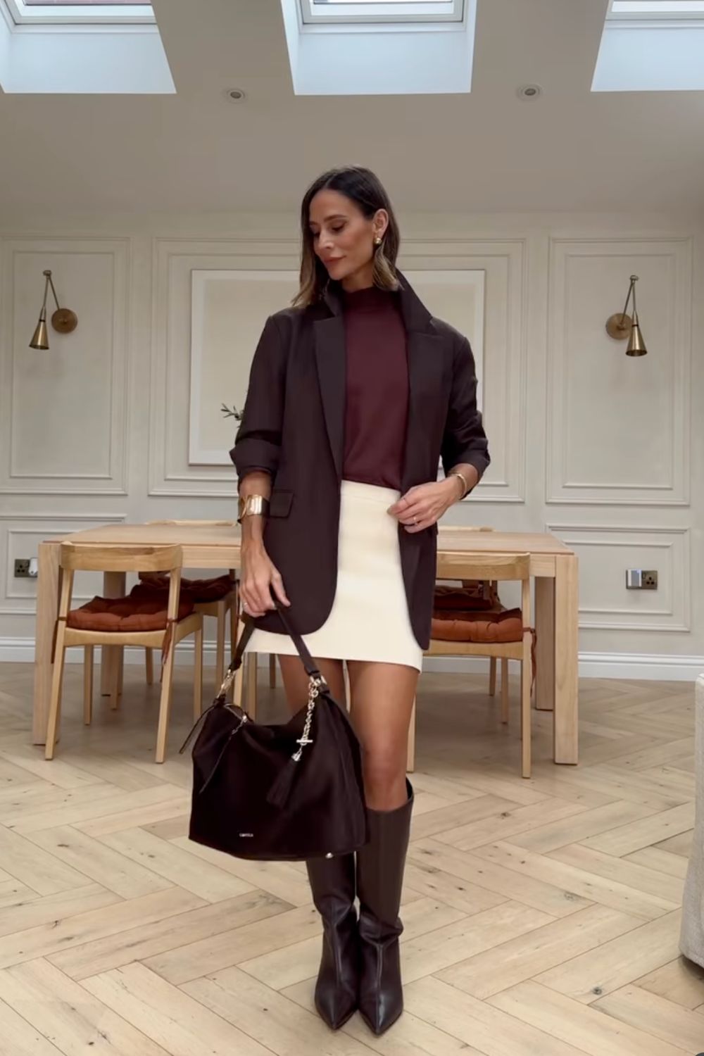 Chic brown blazer outfit ideas for every season—discover stylish ways to wear a brown blazer with dresses, denim, skirts, and trousers. Perfect for everyday style, travel, workwear, and Pinterest outfit inspiration.brown leather blazer outfit, dark brown blazer outfit, brown plaid blazer outfit, chocolate brown blazer outfit, light brown blazer outfit, brown blazer outfit casual, brown checkered blazer outfit, blazer brown outfit, brown suede blazer outfit, brown oversized blazer outfit, brown houndstooth blazer outfit, brown tweed blazer outfit women, brown corduroy blazer outfit, brown cropped blazer outfit