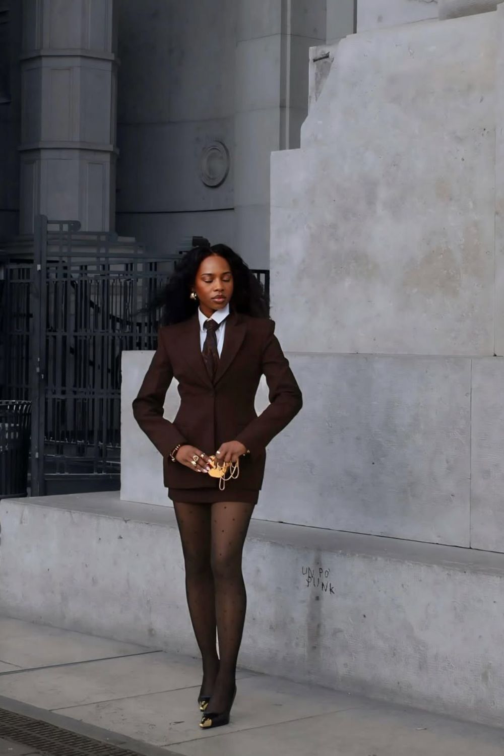Chic brown blazer outfit ideas for every season—discover stylish ways to wear a brown blazer with dresses, denim, skirts, and trousers. Perfect for everyday style, travel, workwear, and Pinterest outfit inspiration.brown leather blazer outfit, dark brown blazer outfit, brown plaid blazer outfit, chocolate brown blazer outfit, light brown blazer outfit, brown blazer outfit casual, brown checkered blazer outfit, blazer brown outfit, brown suede blazer outfit, brown oversized blazer outfit, brown houndstooth blazer outfit, brown tweed blazer outfit women, brown corduroy blazer outfit, brown cropped blazer outfit