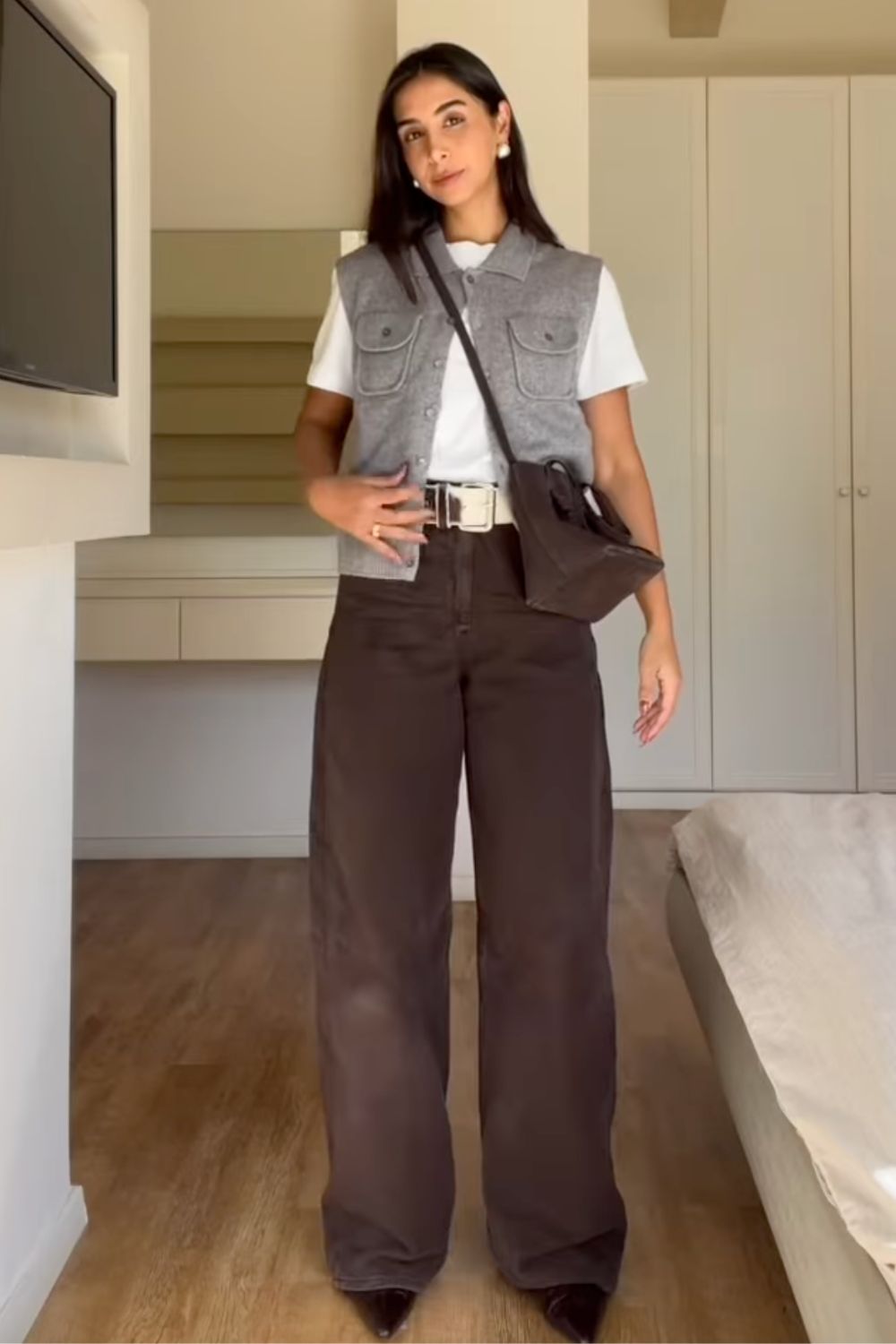 Discover chic brown jeans outfit ideas for every season — from cozy knits and blazers to layered neutrals and soft pink tones. Get effortless style inspiration for casual days, city outings, and polished looks you'll want to recreate. Brown Jeans Outfit Aesthetic, Brown Jeans Outfit Women, Brown Top And Jeans Outfit, Brown Baggy Jeans Outfit, Light Brown Jeans Outfit, Dark Brown Jeans Outfit, Outfit With Brown Jeans, Brown And Jeans Outfit, Brown Jeans Outfit Winter, Brown Wide Leg Jeans Outfit, Brown Flare Jeans Outfit, Brown Cargo Jeans Outfit Discover chic brown jeans outfit ideas for every season — from cozy knits and blazers to layered neutrals and soft pink tones. Get effortless style inspiration for casual days, city outings, and polished looks you'll want to recreate.Brown Jeans Outfit Aesthetic, Brown Jeans Outfit Women, Brown Top And Jeans Outfit, Brown Baggy Jeans Outfit, Light Brown Jeans Outfit, Dark Brown Jeans Outfit, Outfit With Brown Jeans, Brown And Jeans Outfit, Brown Jeans Outfit Winter, Brown Wide Leg Jeans Outfit, Brown Flare Jeans Outfit, Brown Cargo Jeans Outfit